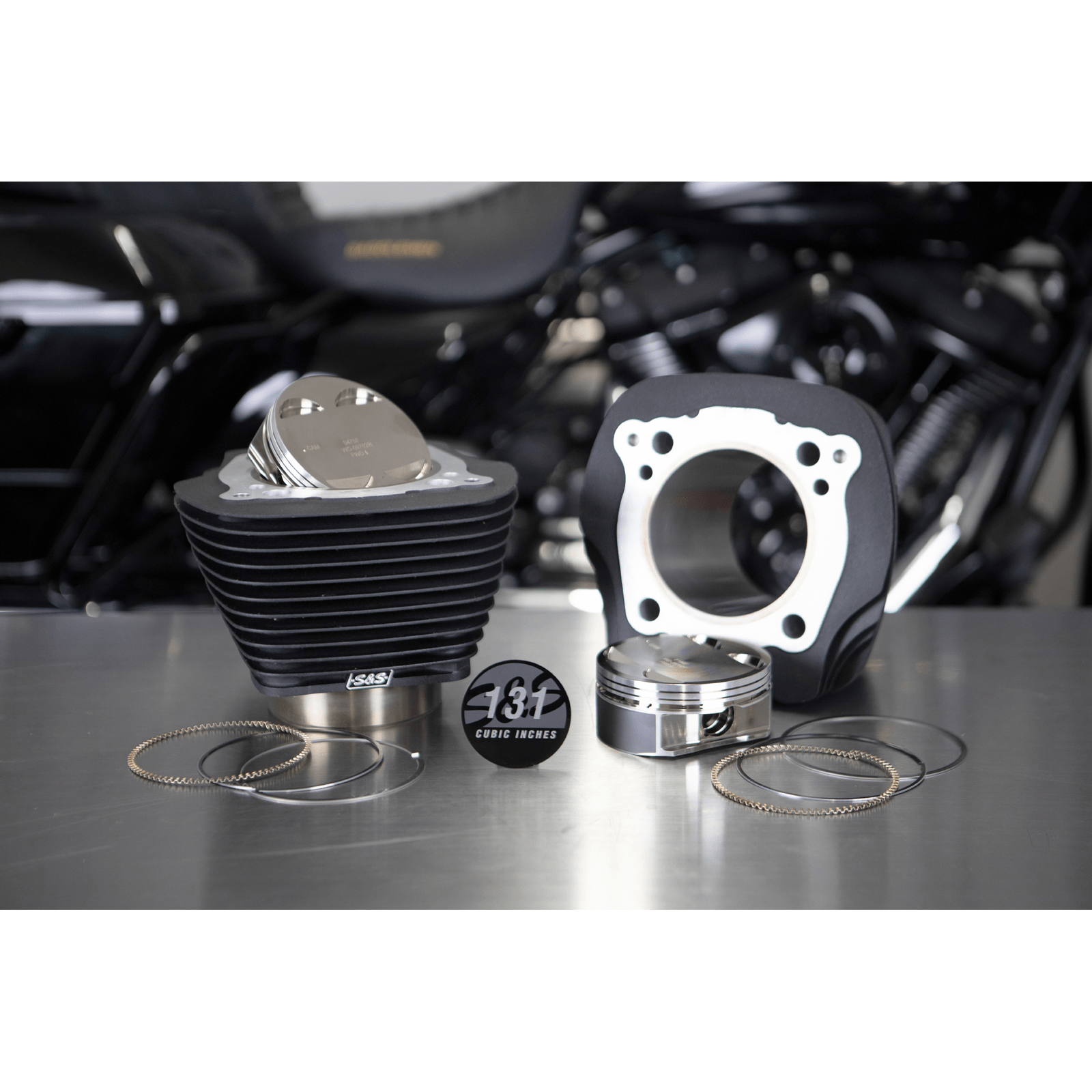 S&S CYCLE Cylinder & Piston Kit 131" Wrinkle Black with Non-Highlighted Fins M8