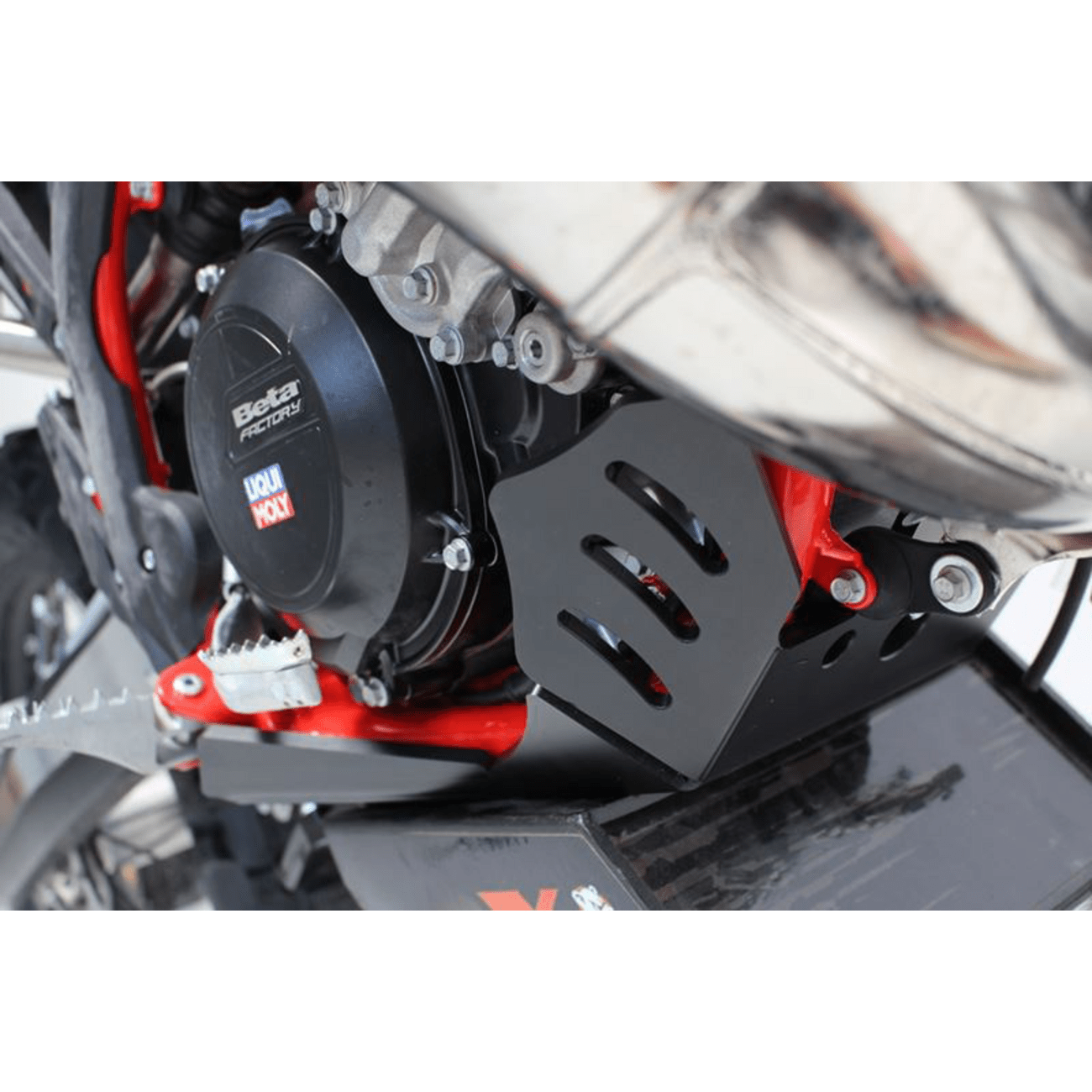 AXP RACING Xtrem Skid plate Black Beta AX1550