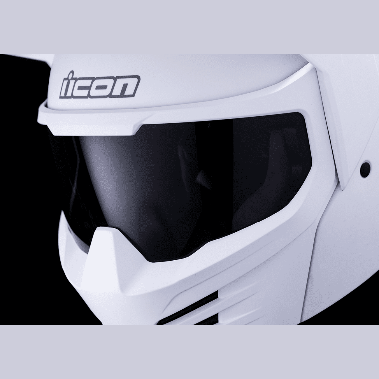 ICON Elsinore™ Helmet Monotype White Medium