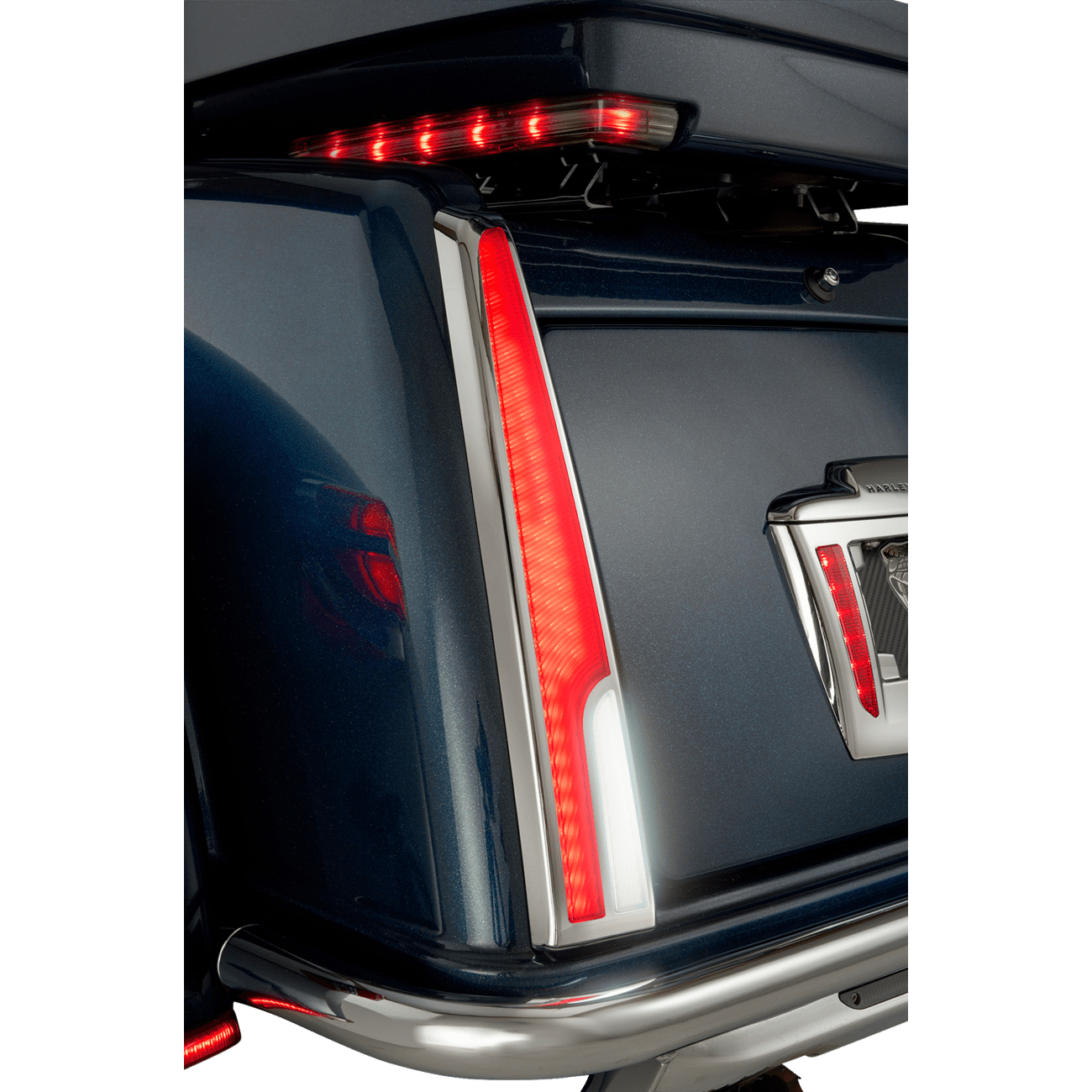 CIRO LED Taillight Red Lens Chrome Tri Glide 40085