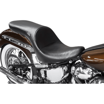 LE PERA Maverick Seat Stitched Black FXLR/FLSB '18-'23 LYR910