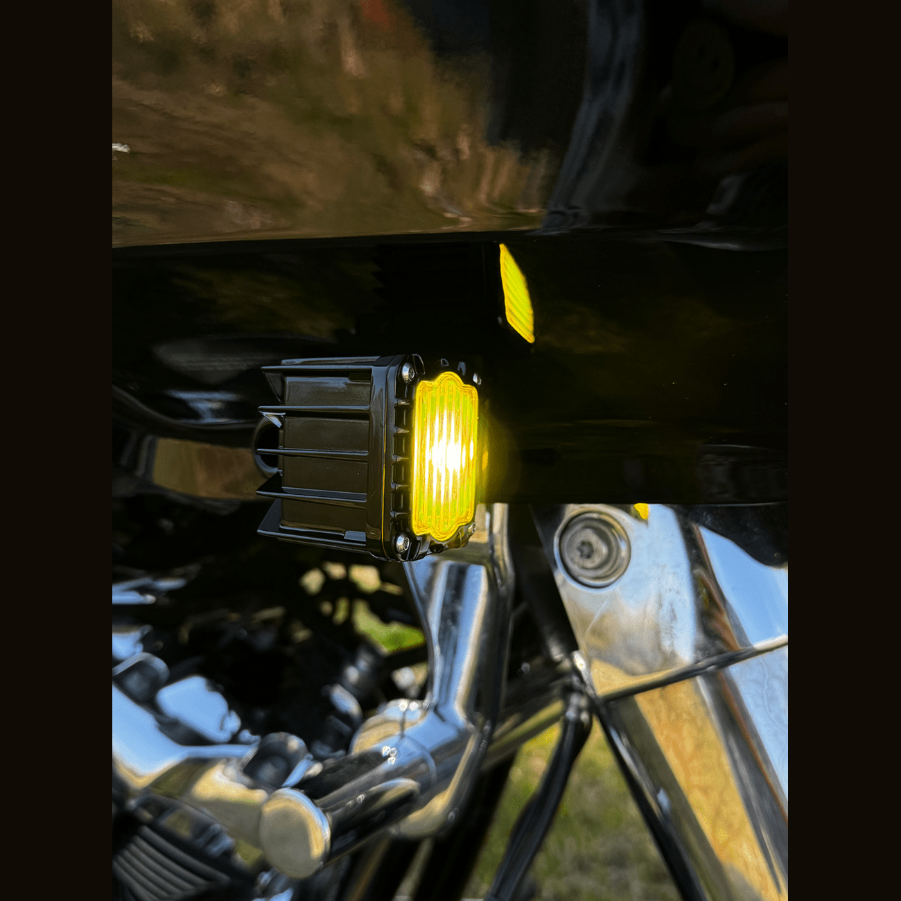 CUSTOM DYNAMICS LED Turn Signals Black -Yellow Lens Road Glide SDRGFTYB