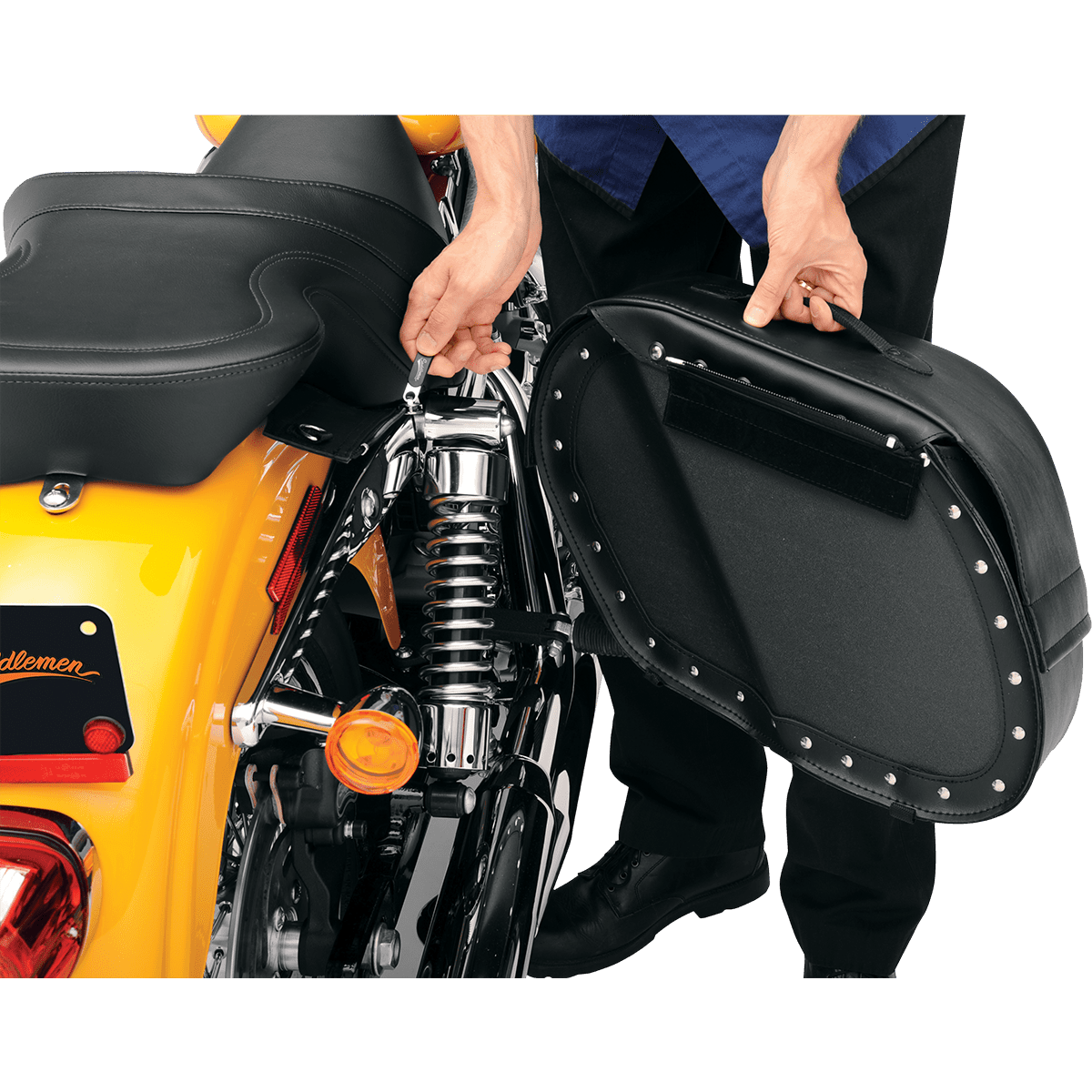 SADDLEMEN Cruis'n™ Saddlebags Shock Cut-Out 35010575