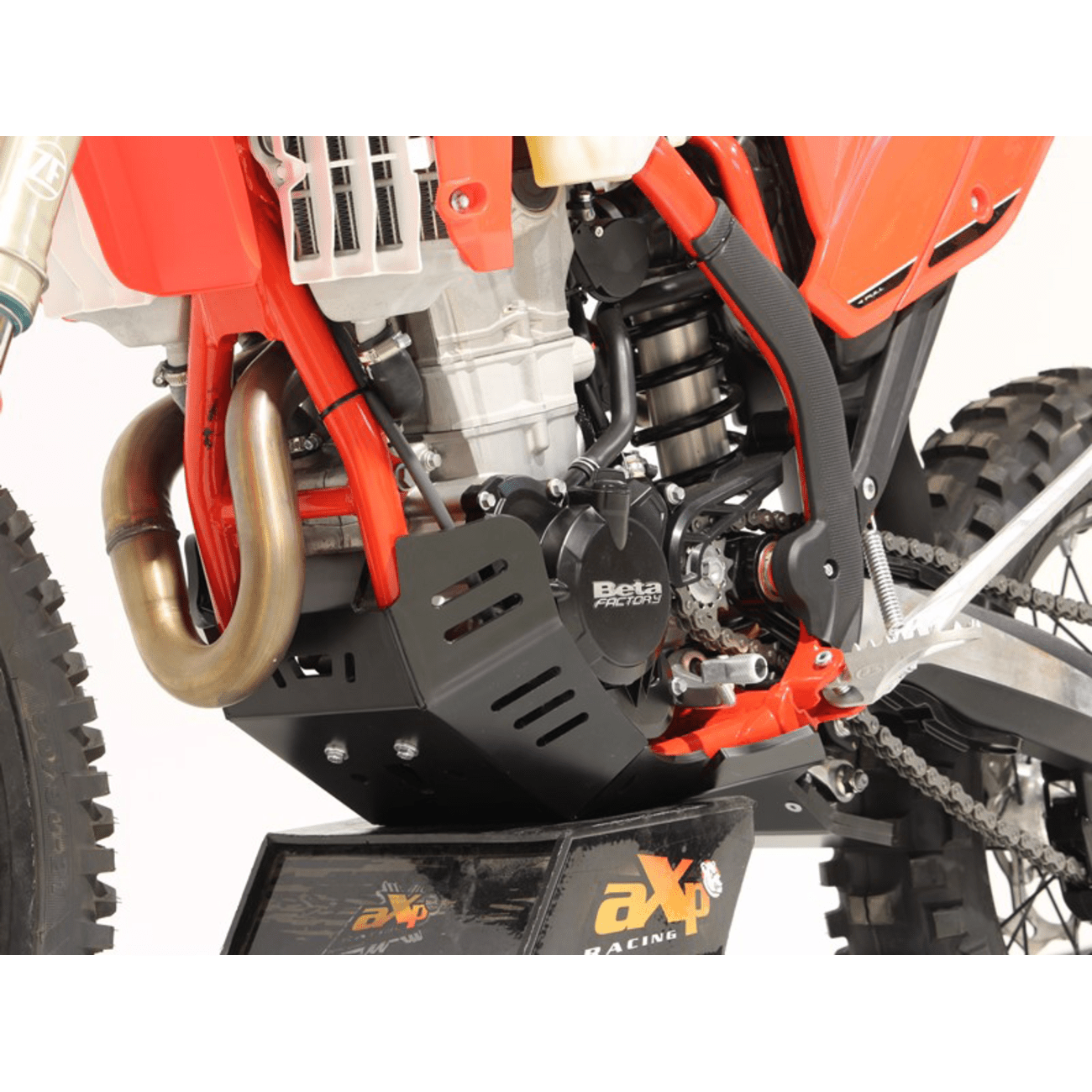 AXP RACING Xtrem Skid Plate Black Beta AX1683