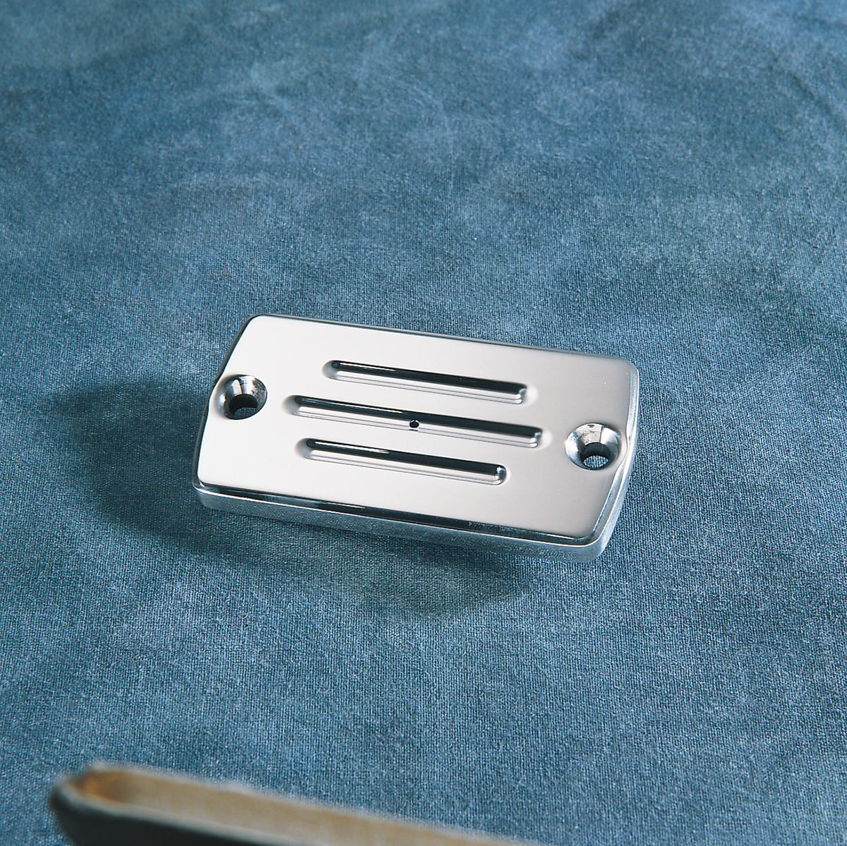 ACCUTRONIX Master Cylinder Cover Milled Chrome