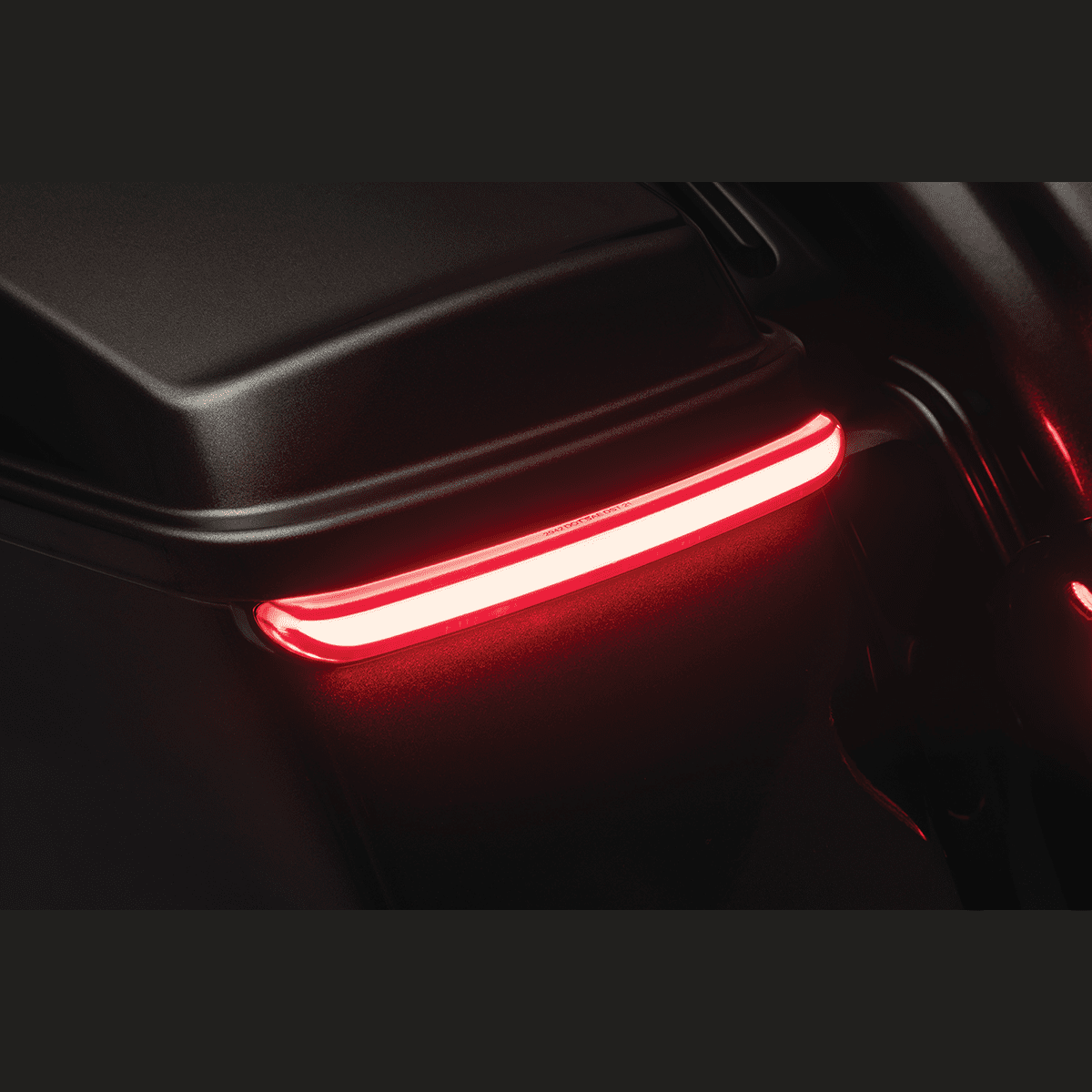 KURYAKYN Saddlebag Lights Tracer Smoke KUR2942