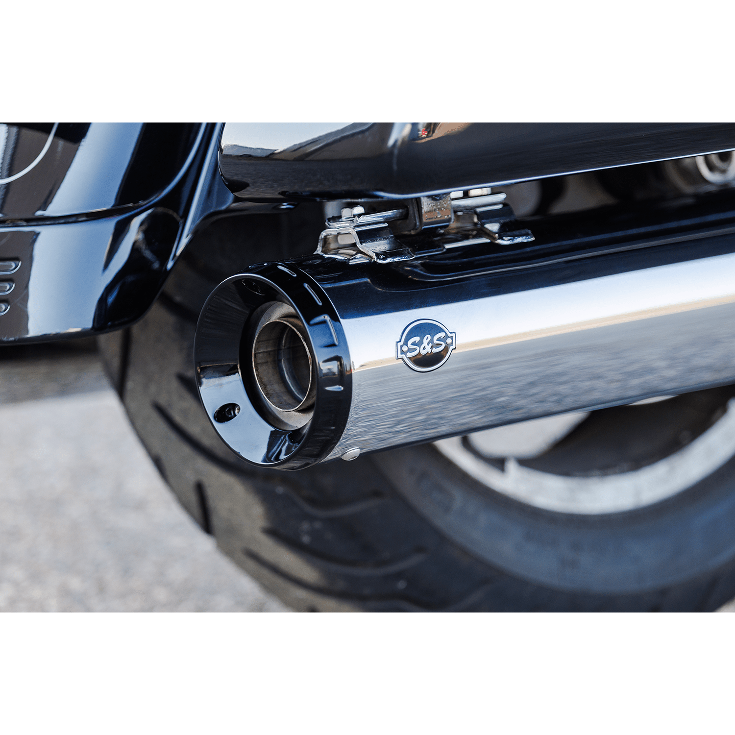 S&S CYCLE 4-1/2" GNX Slip-On Mufflers Chrome 5501079