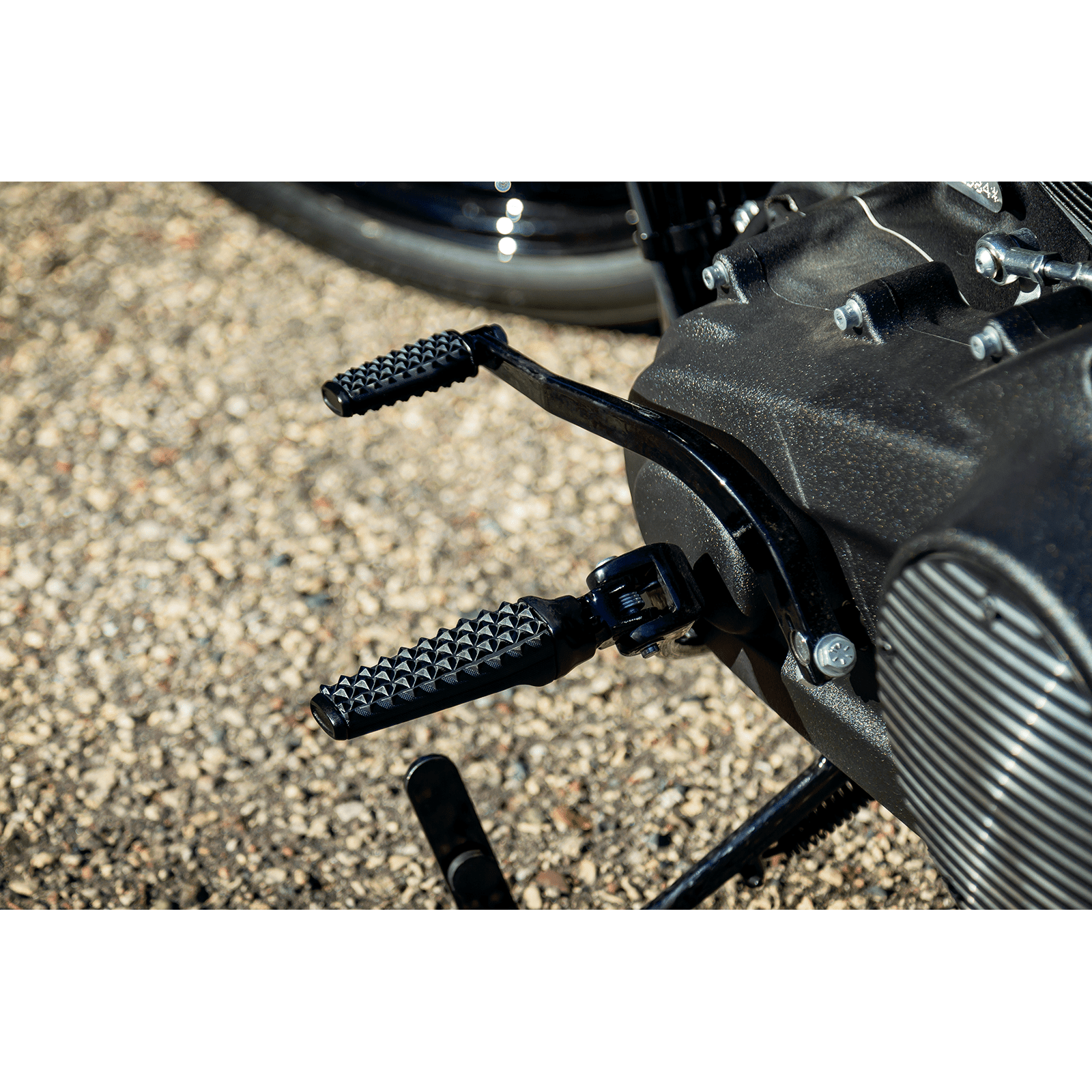 KURYAKYN Thresher Pegs w/ Adapter Satin Black